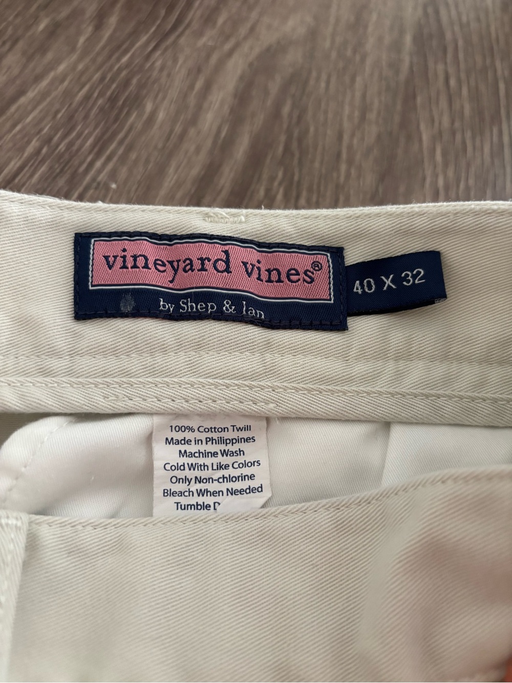 Vineyard Vines Club Pants in Light Khaki
